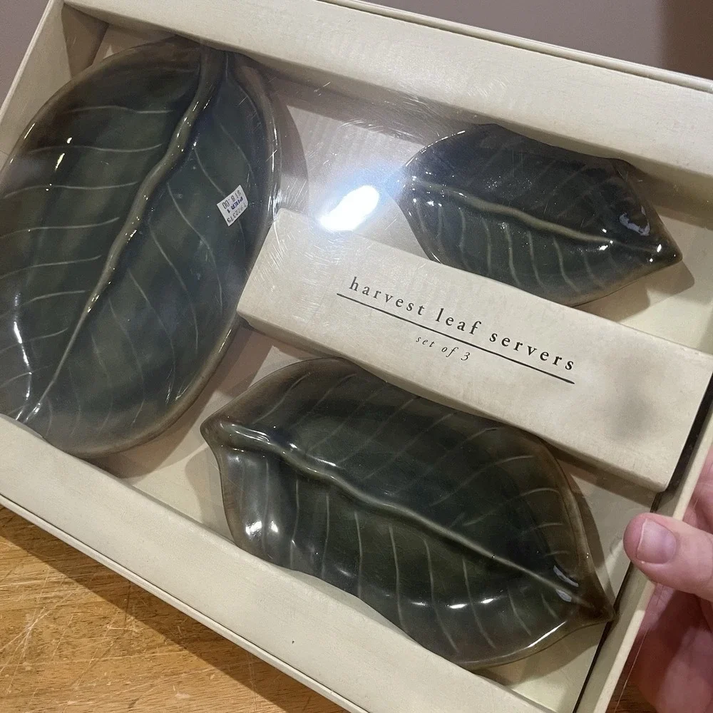 3 Pier 1 Green Harvest Leaf Shaped Stoneware Dining Serving Platters Plates Palm